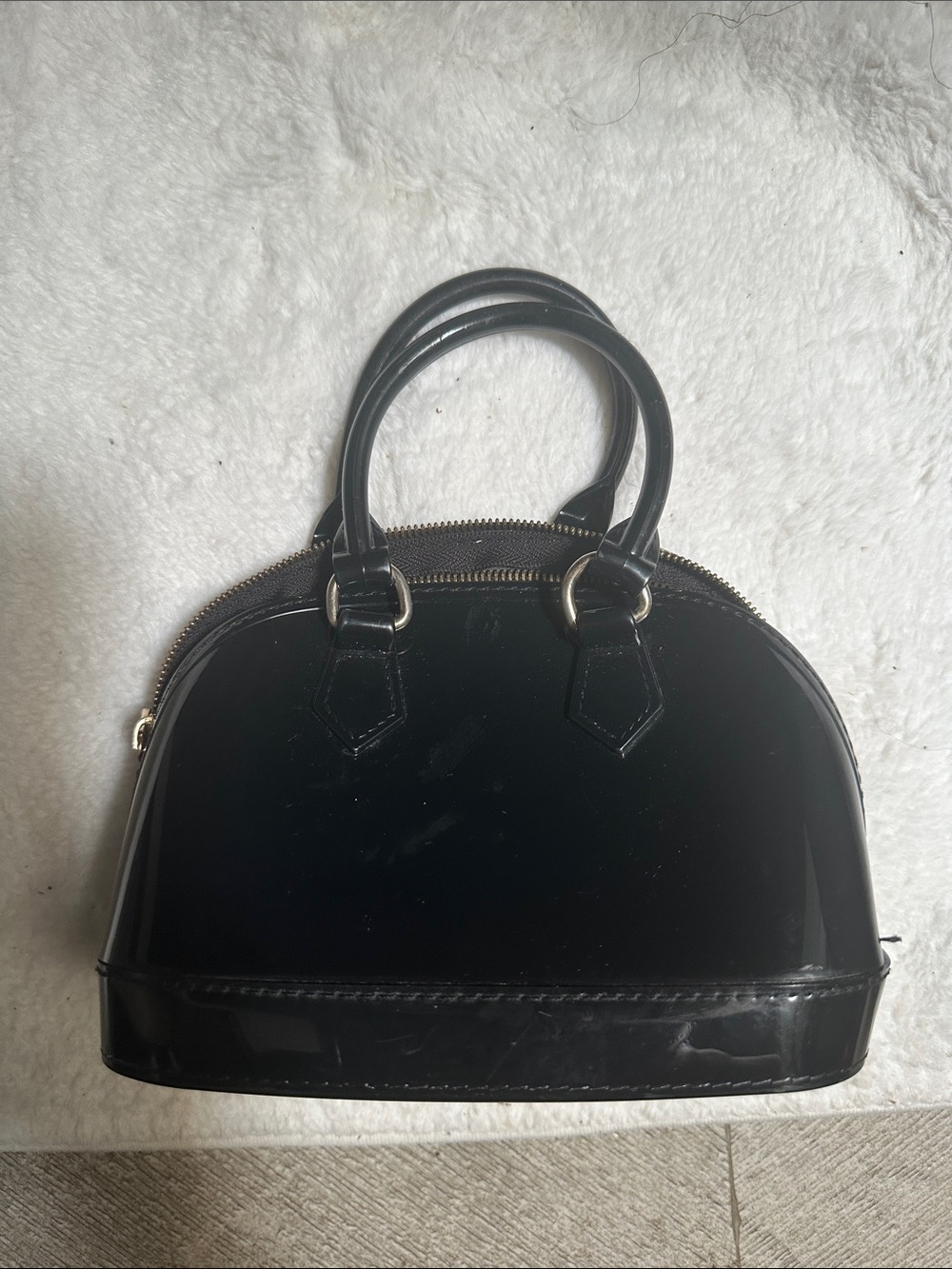 Source Unknown Black Patent Dome Mini Satchel